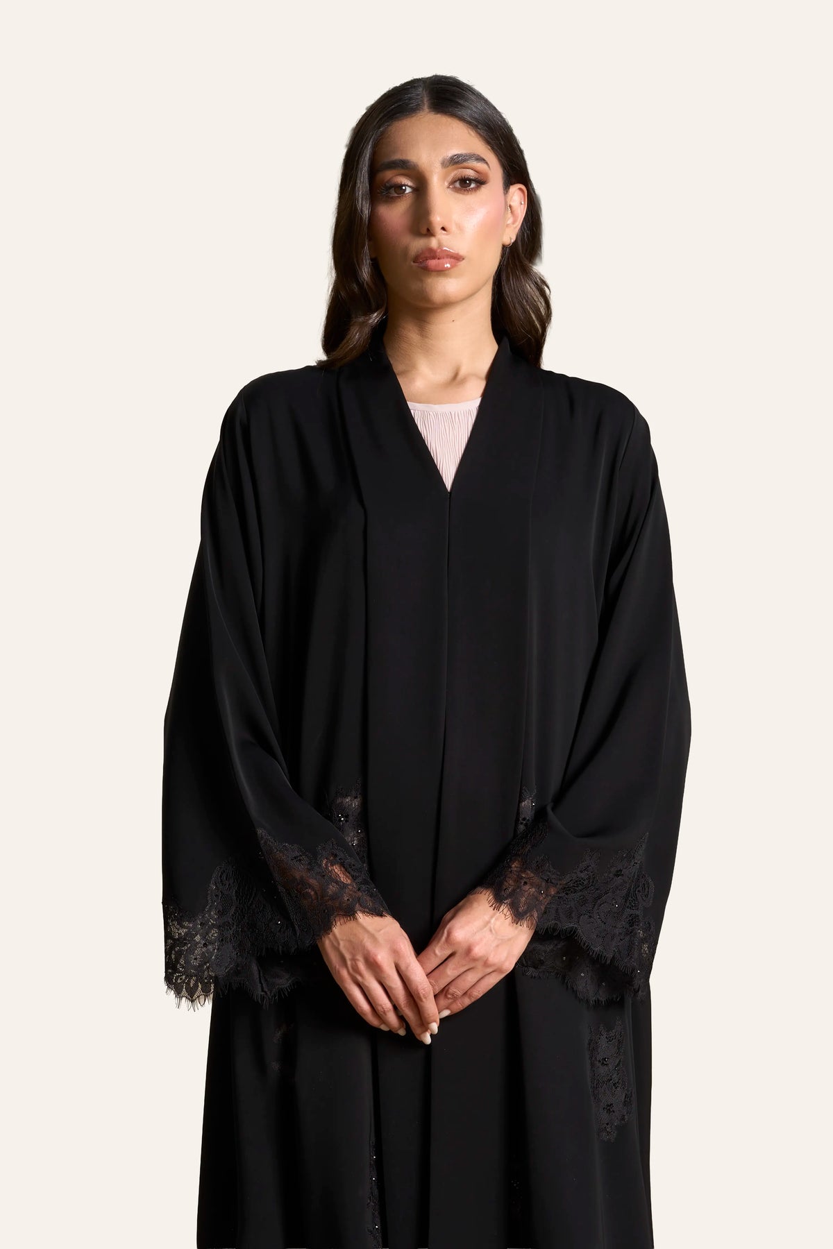 Louzan Abaya Dantel Lace Detail – Black