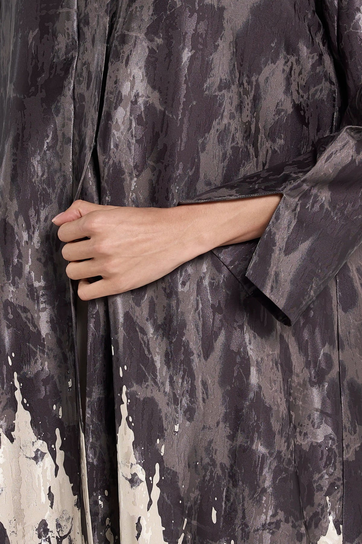 Ousha Lightweight Jacquard Abaya - Chocolate Brown - Image 5