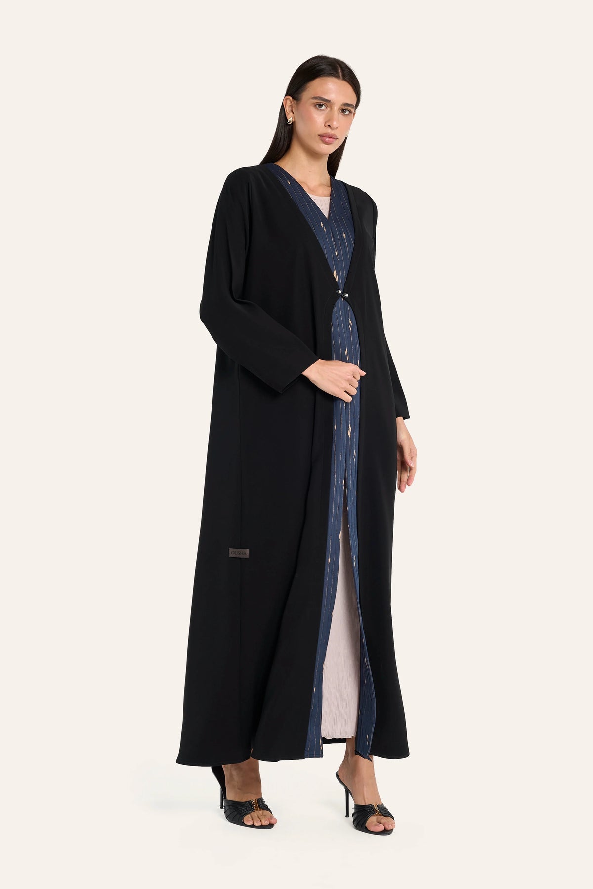Ousha Crepe Jacquard Abaya - Black - Image 3