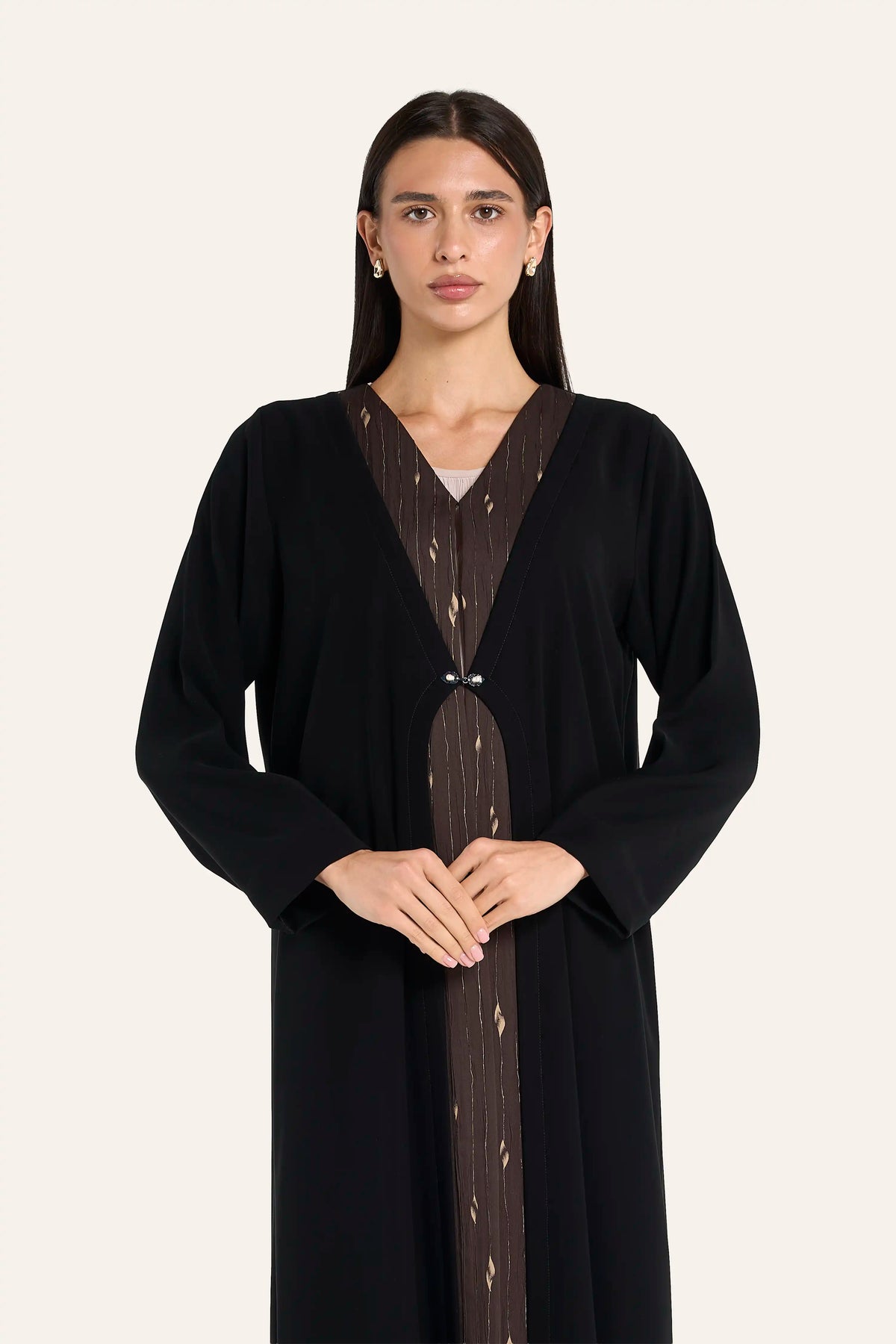 Ousha Metal Trim Crepe Abaya - Black - Image 1