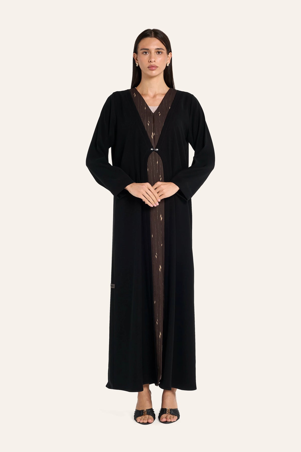 Ousha Metal Trim Crepe Abaya - Black - Image 2