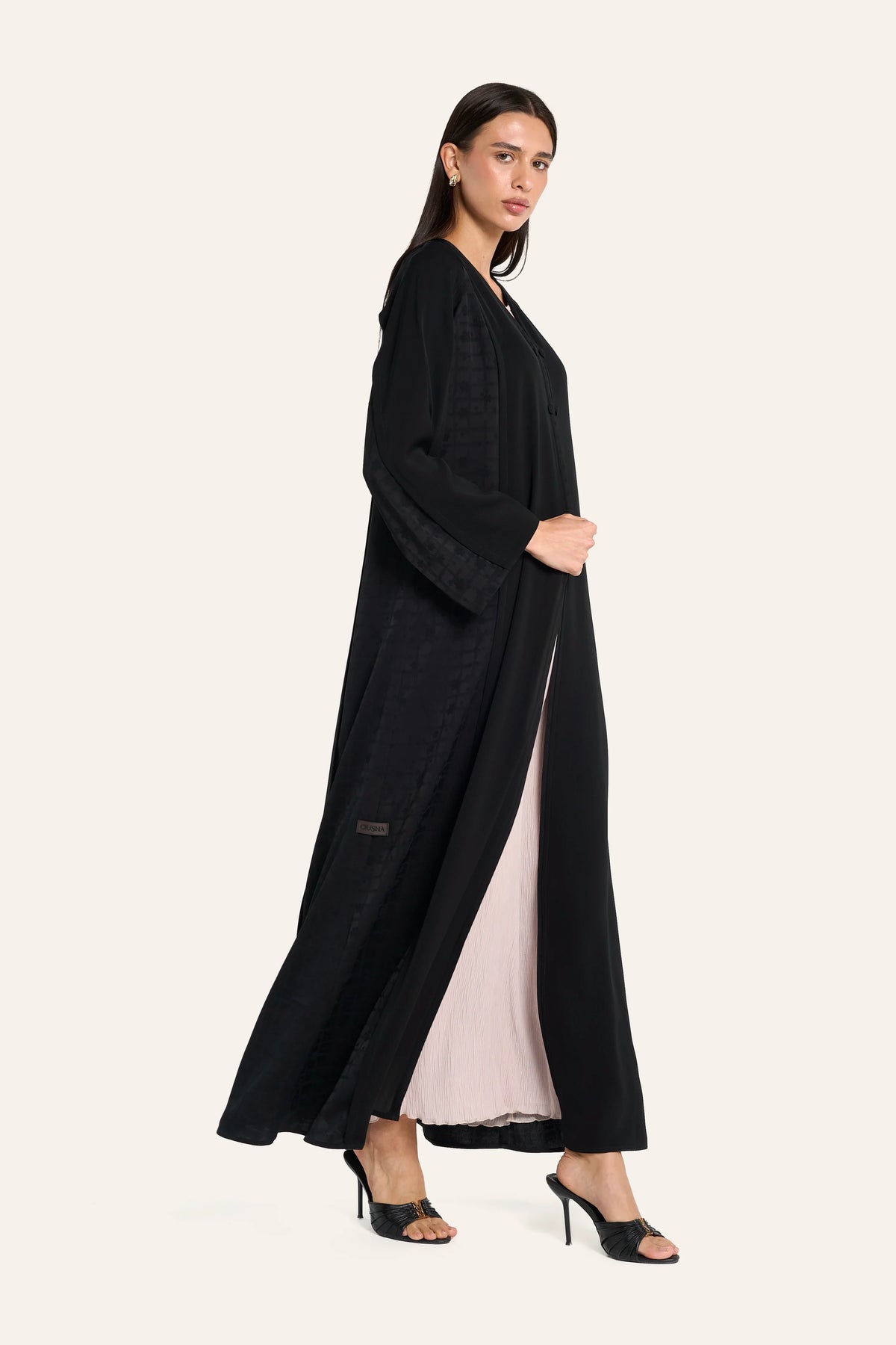 Ousha Jacquard Panel Abaya - Black - Image 3