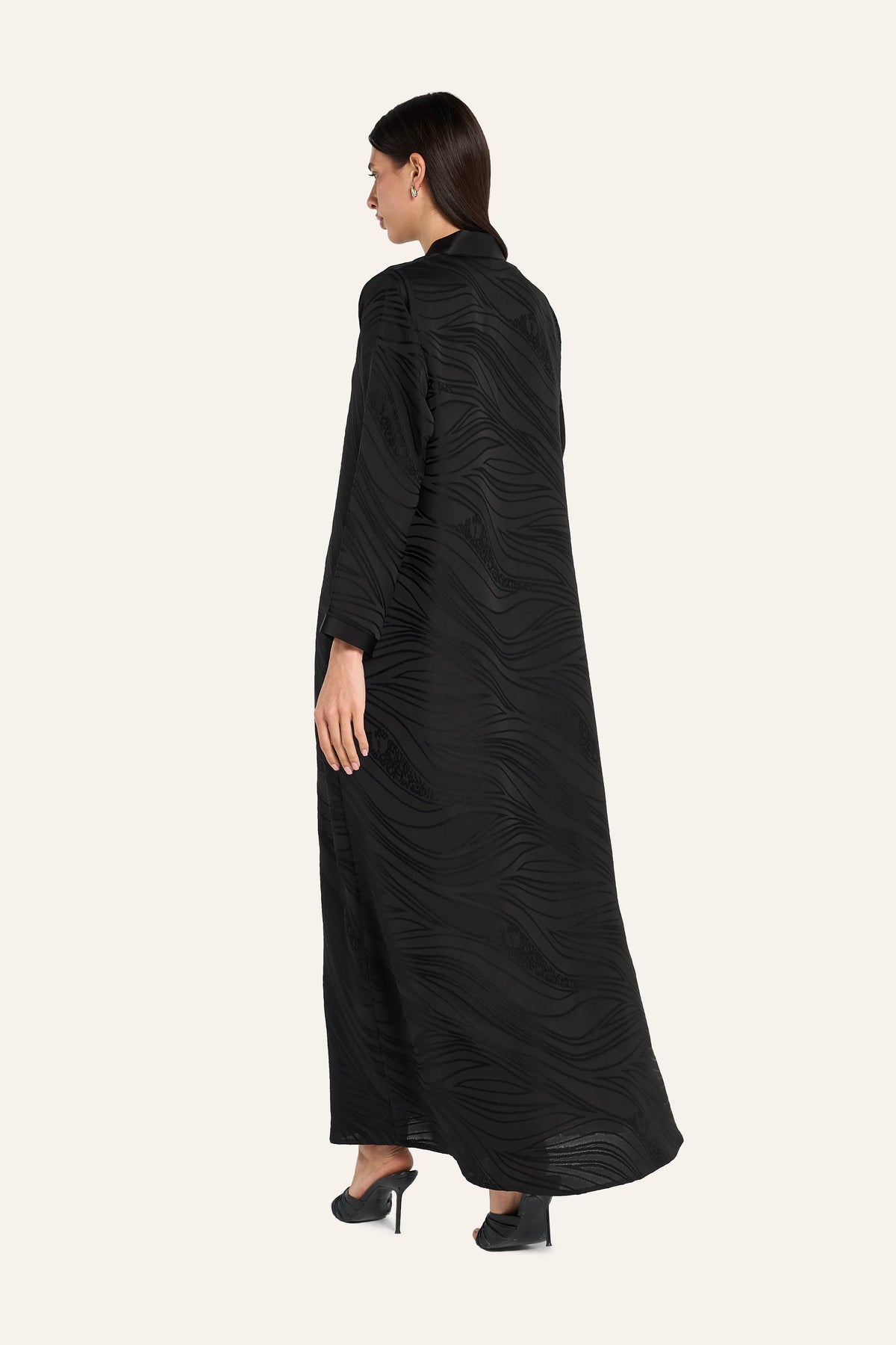 Ousha Notched Collar Jacquard Abaya - Black - Image 4