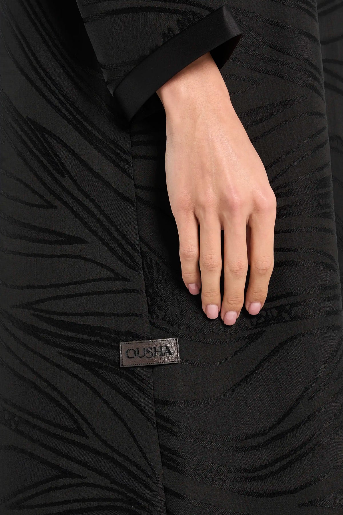Ousha Notched Collar Jacquard Abaya - Black - Image 5