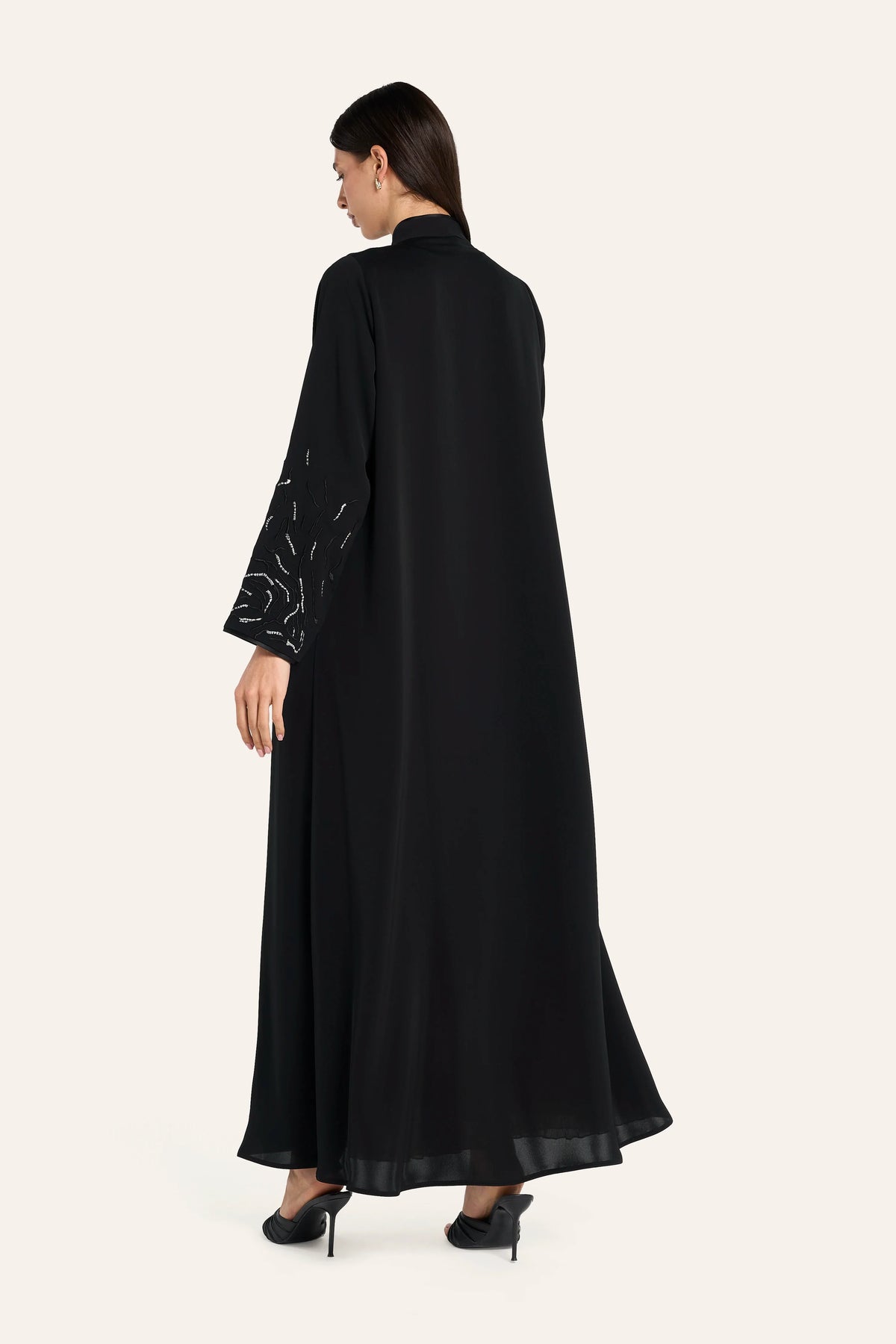 Ousha Two-Tone Embroidered Abaya - Black - Image 4