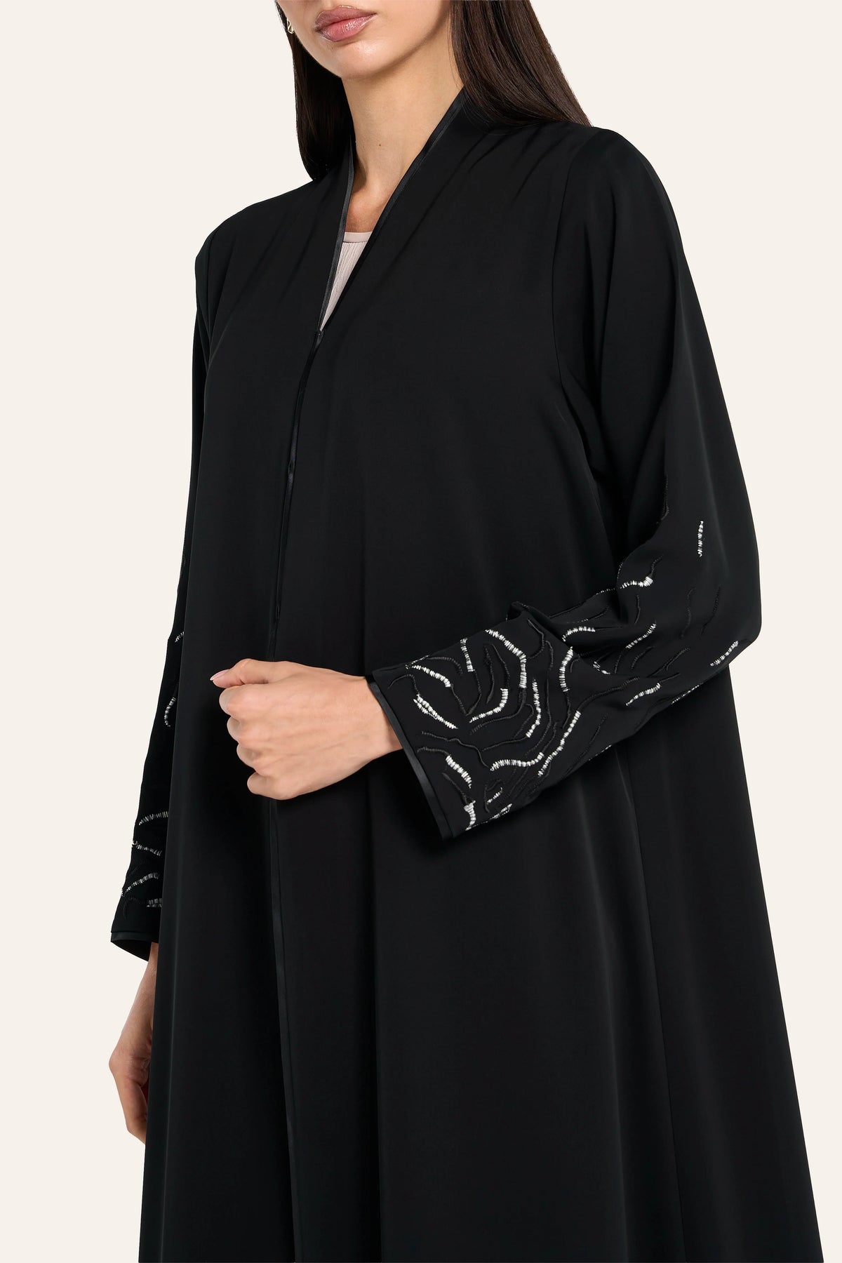 Ousha Two-Tone Embroidered Abaya - Black - Image 5