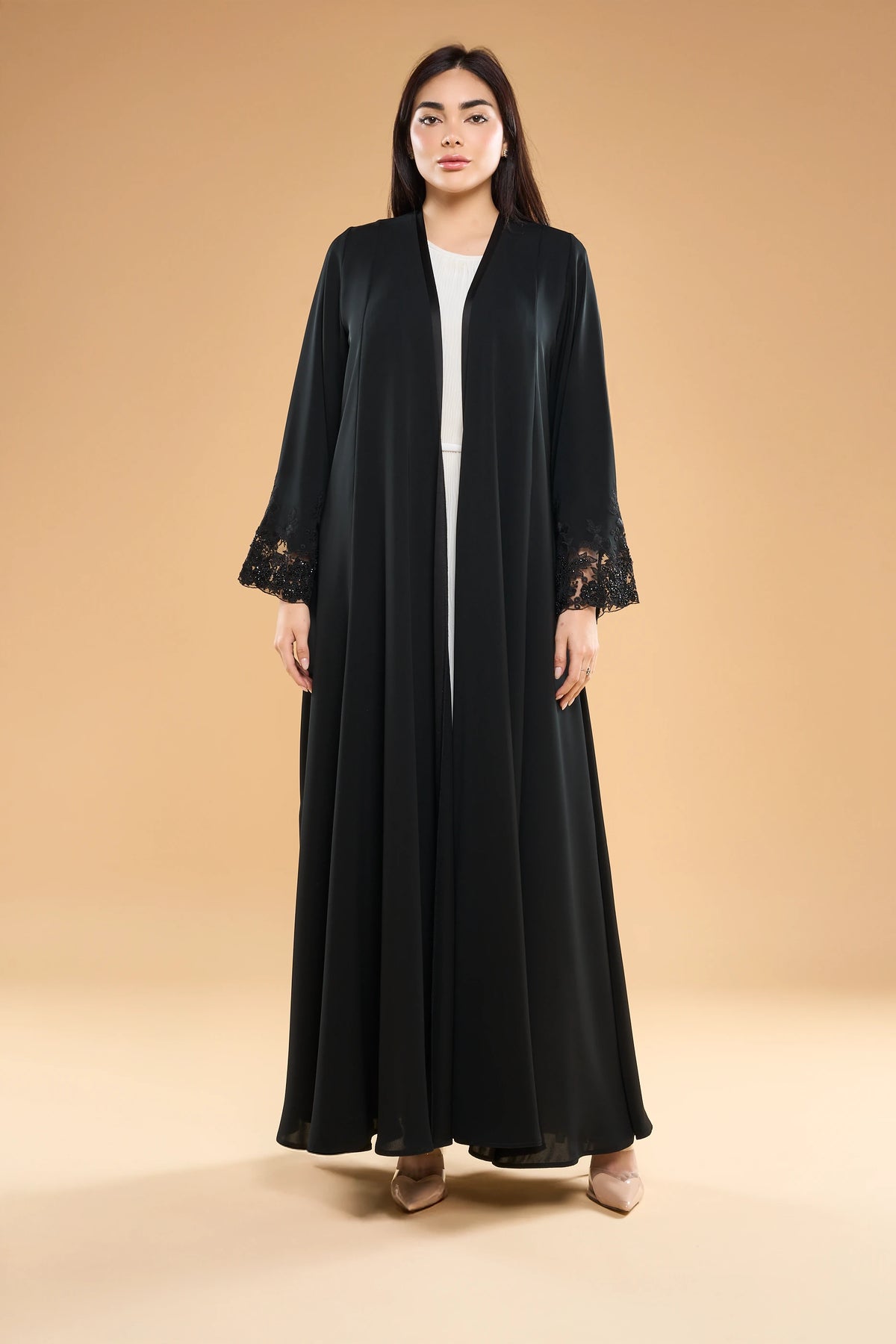 عباية ندى بتفاصيل دانتيل أوشا